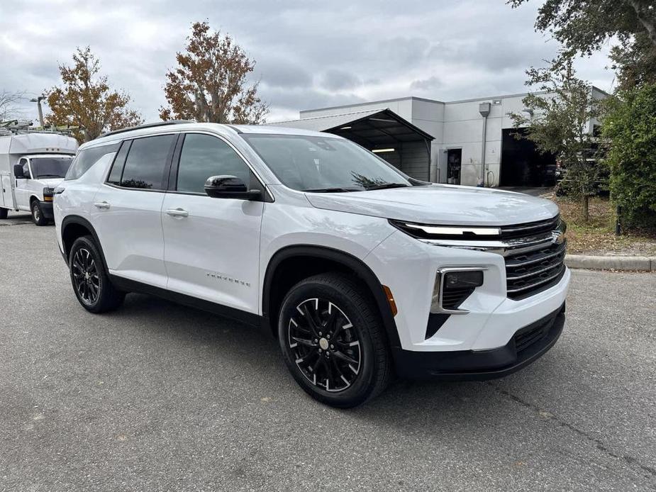 new 2025 Chevrolet Traverse car, priced at $44,495