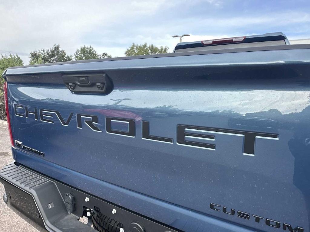 new 2025 Chevrolet Silverado 2500 car, priced at $61,395