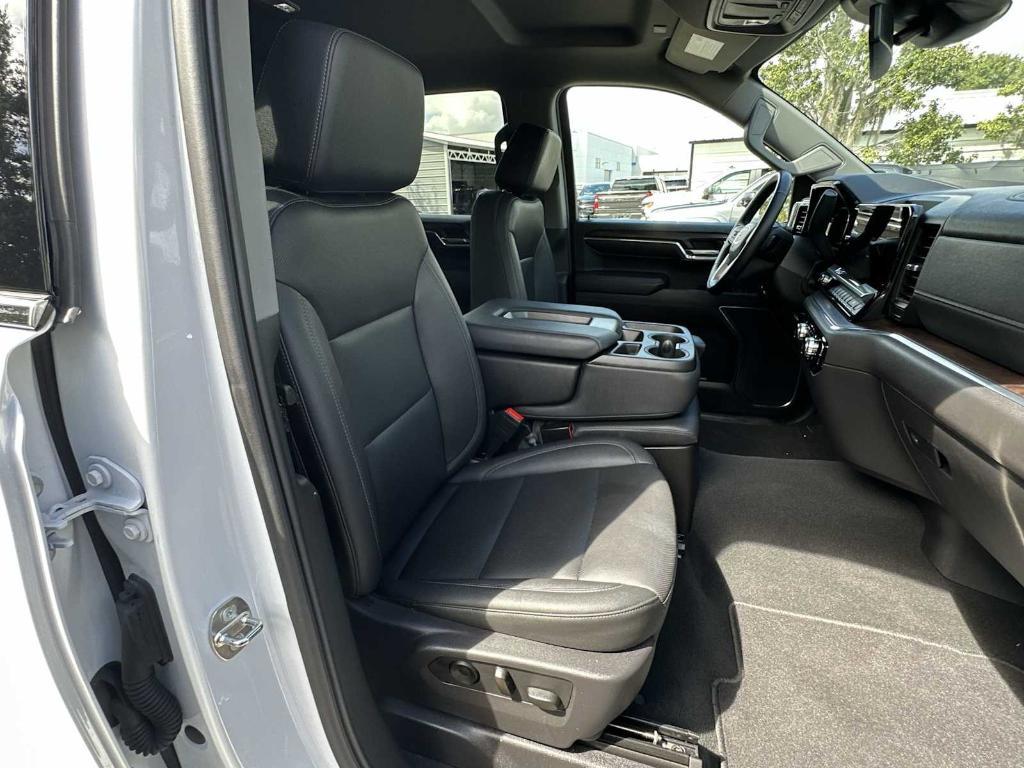 used 2024 GMC Sierra 1500 car, priced at $44,366