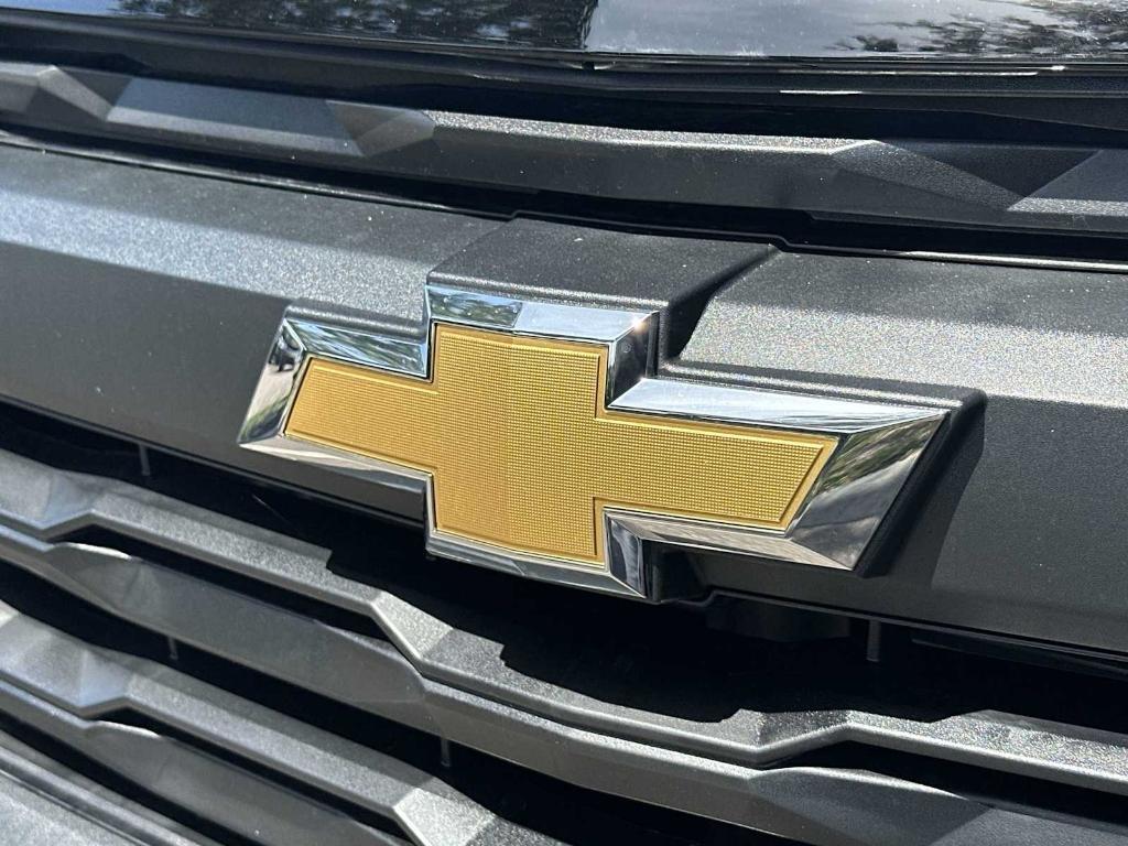 new 2025 Chevrolet Colorado car, priced at $29,270