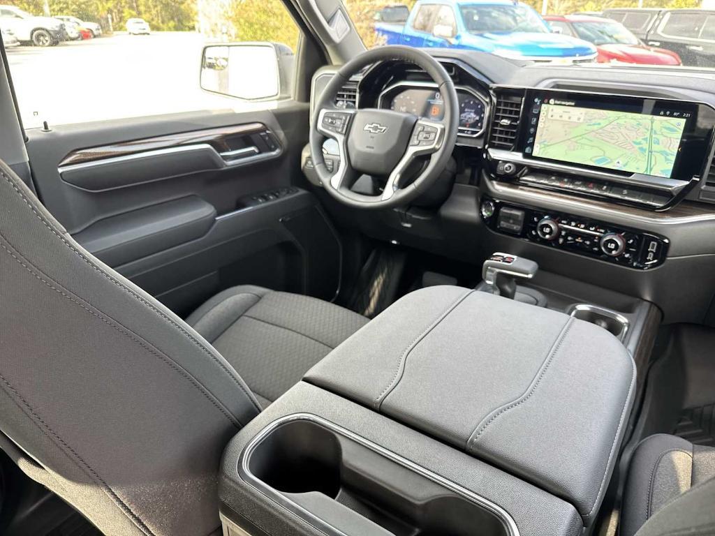 new 2025 Chevrolet Silverado 1500 car, priced at $51,070
