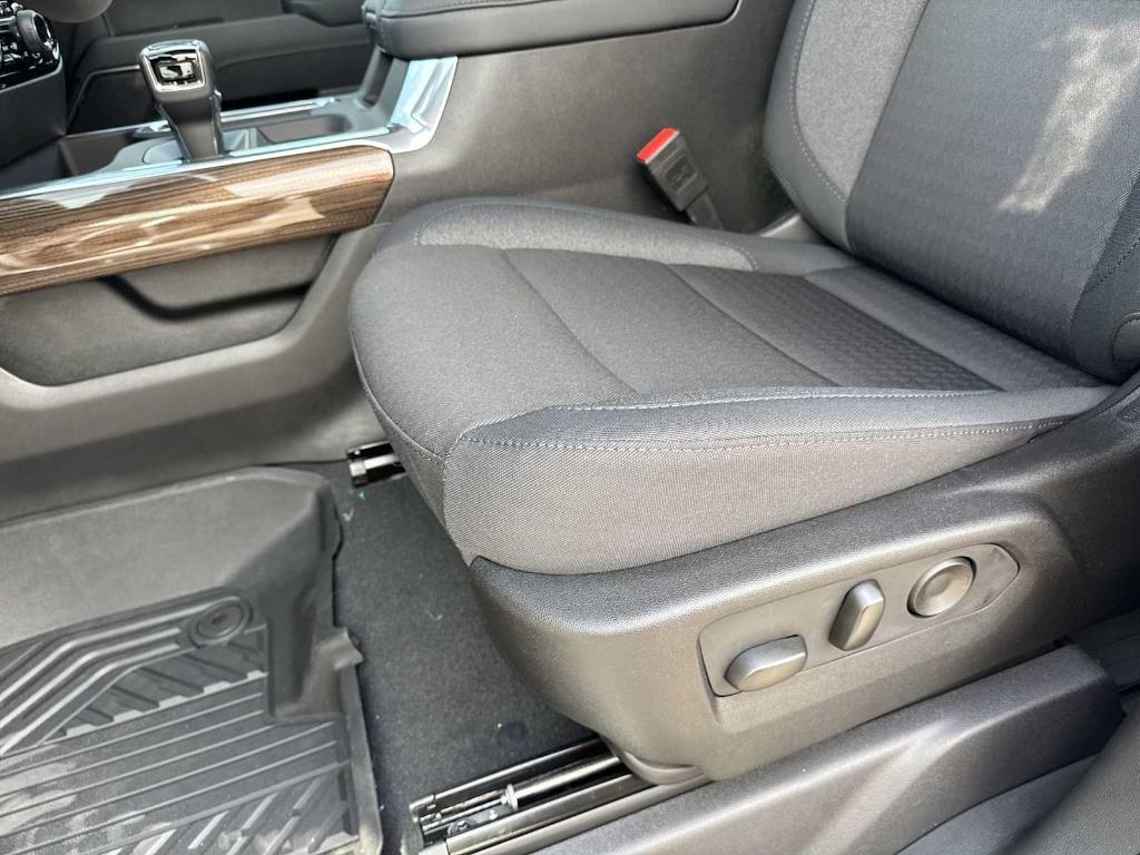 new 2025 Chevrolet Silverado 1500 car, priced at $51,070