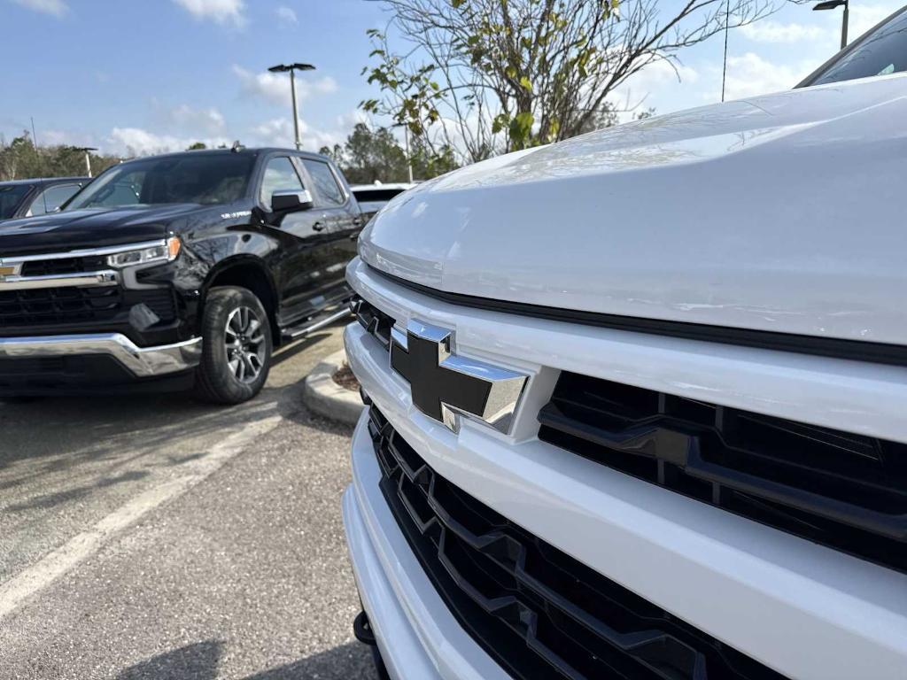 new 2025 Chevrolet Silverado 1500 car, priced at $51,070
