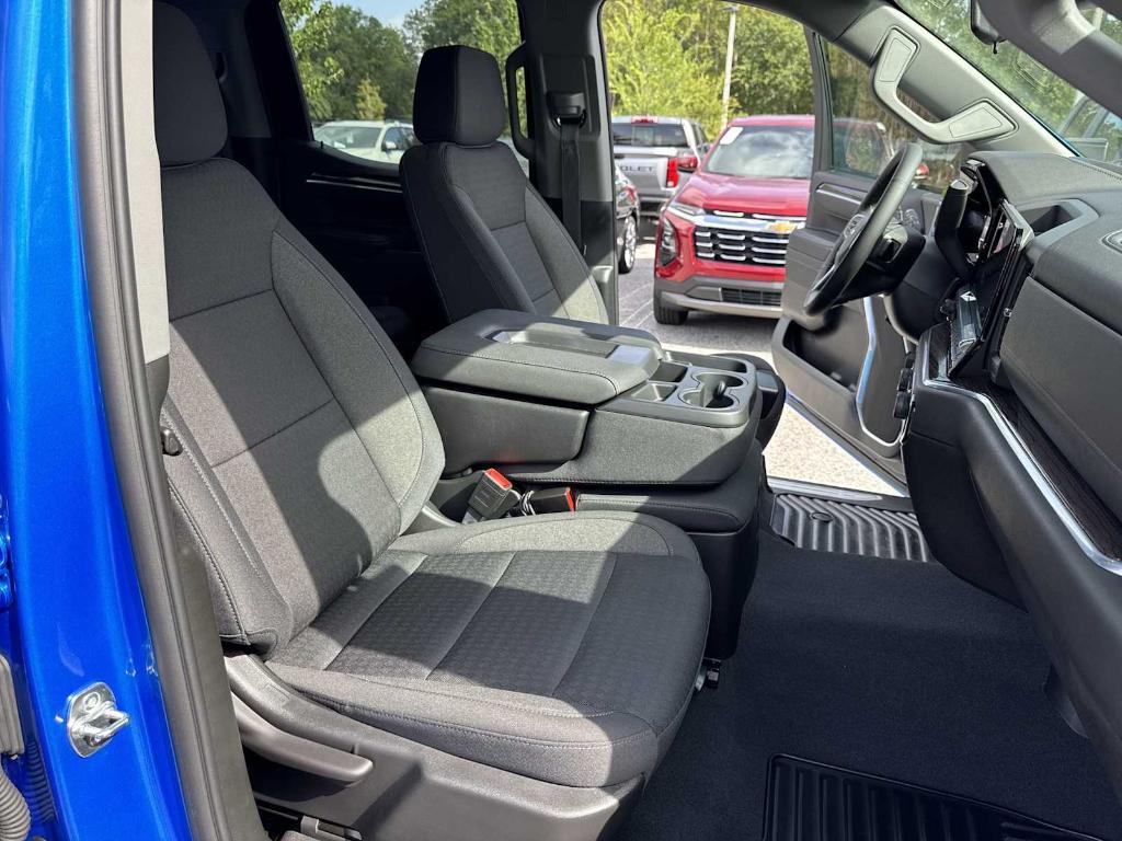 new 2025 Chevrolet Silverado 1500 car, priced at $49,940