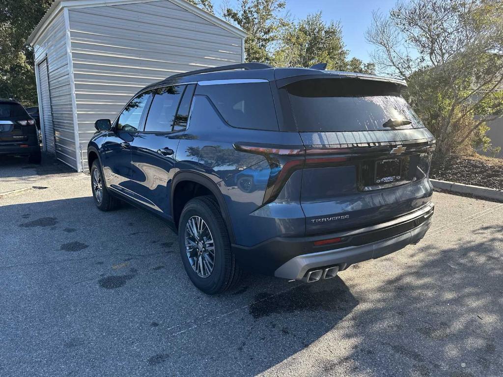 new 2026 Chevrolet Traverse car, priced at $38,120