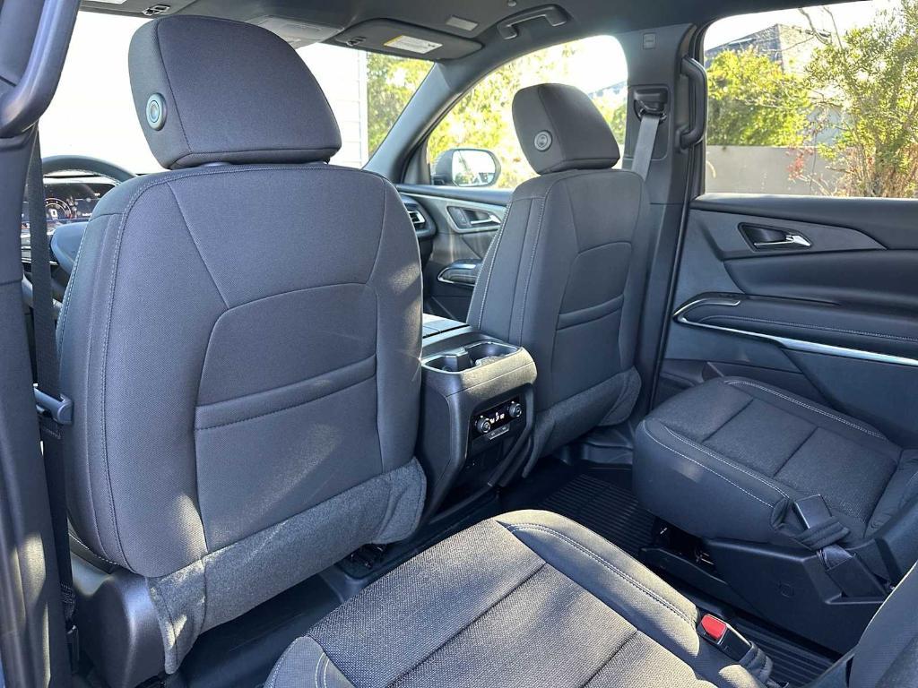 new 2026 Chevrolet Traverse car, priced at $38,120