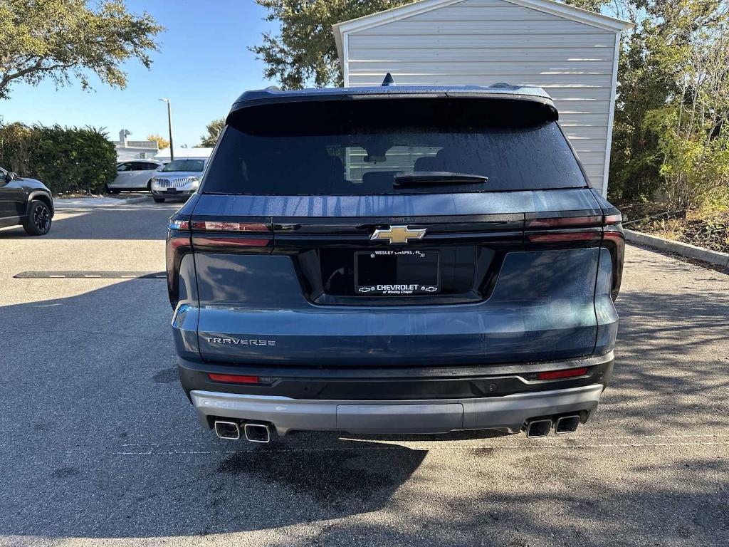 new 2026 Chevrolet Traverse car, priced at $38,120