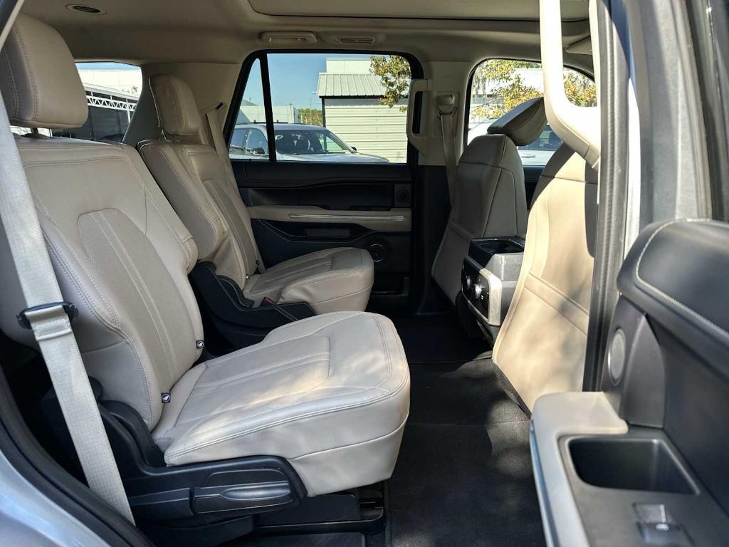 used 2024 Ford Expedition car, priced at $43,964