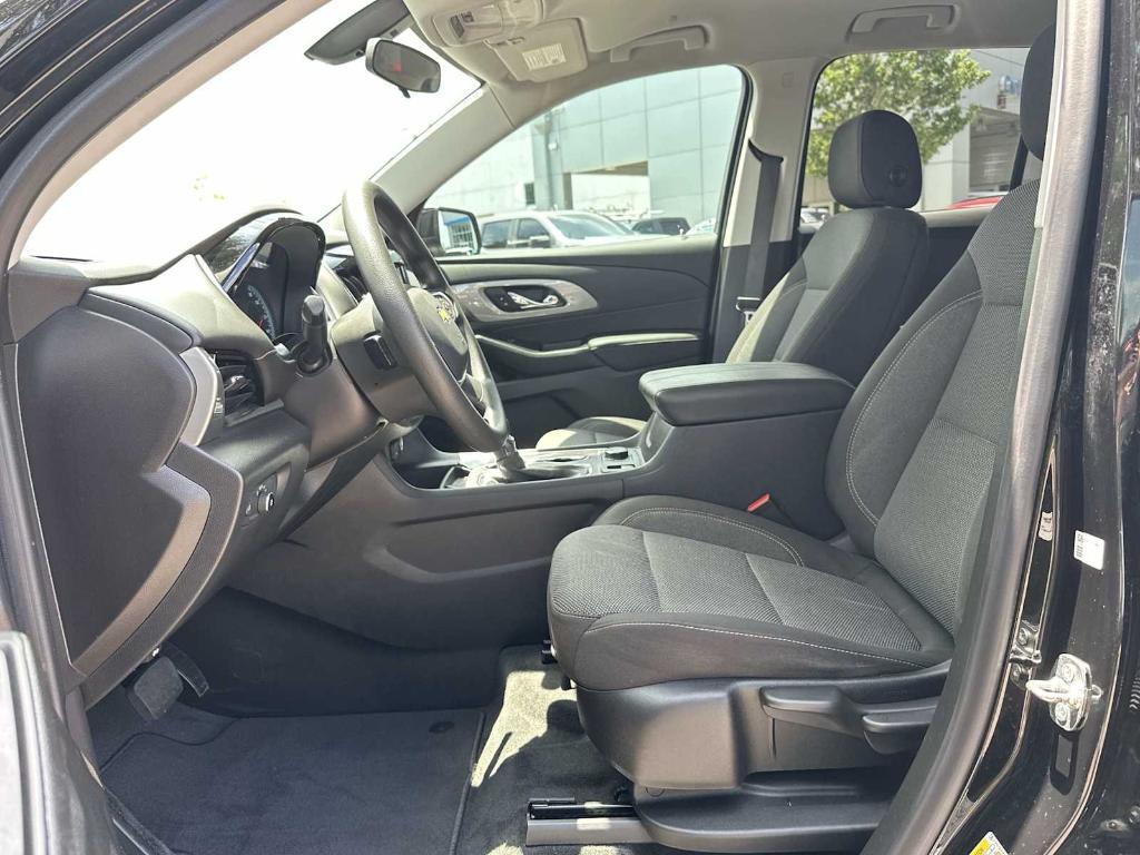 used 2021 Chevrolet Traverse car, priced at $21,968
