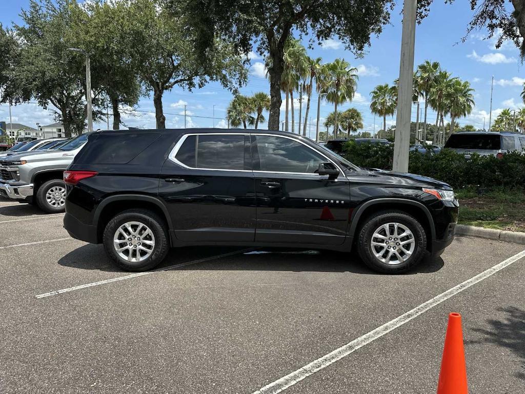 used 2021 Chevrolet Traverse car, priced at $21,968