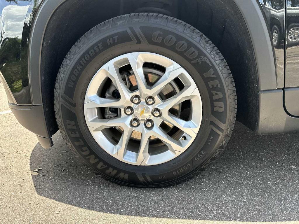 used 2021 Chevrolet Traverse car, priced at $21,968