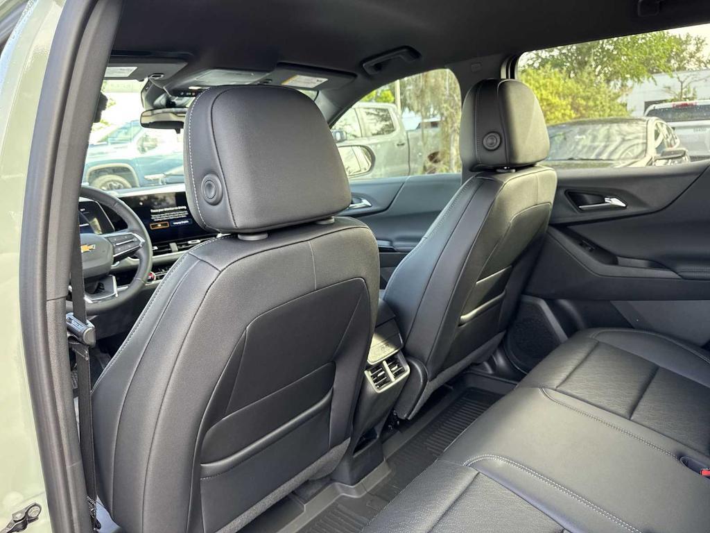 new 2026 Chevrolet Equinox car, priced at $28,270