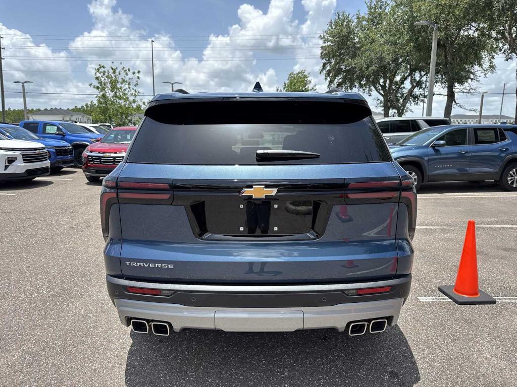 new 2025 Chevrolet Traverse car, priced at $40,545