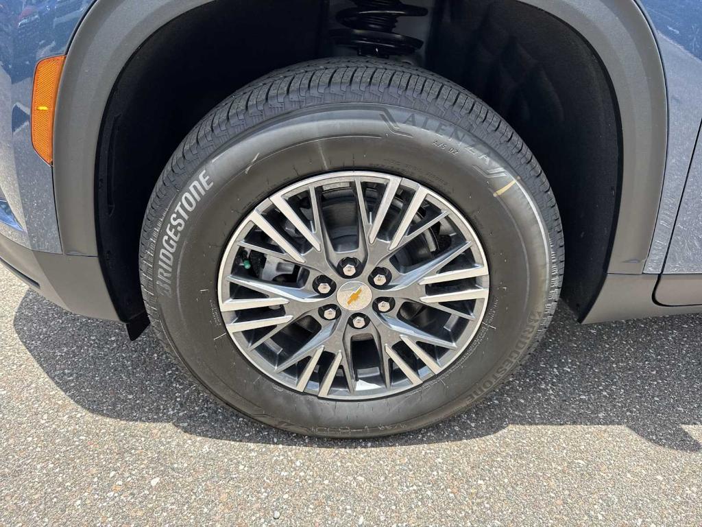 new 2025 Chevrolet Traverse car, priced at $40,545