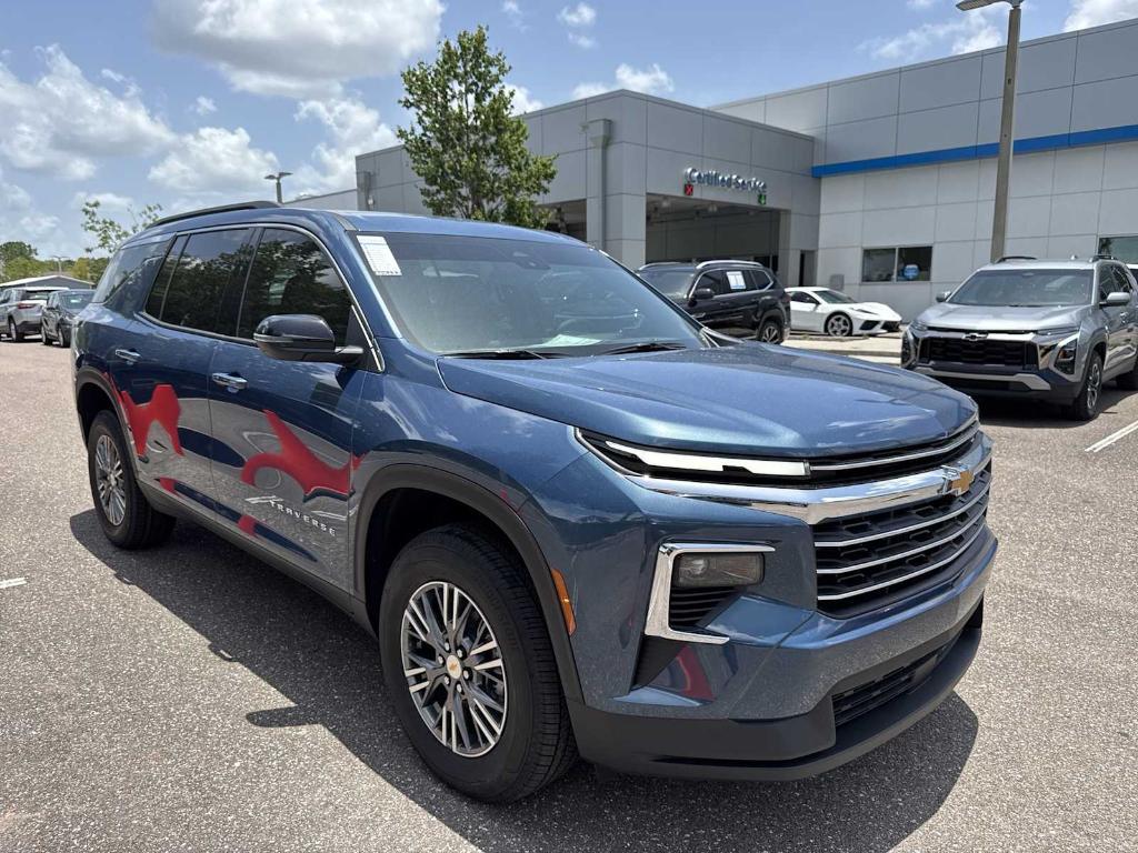 new 2025 Chevrolet Traverse car, priced at $40,545