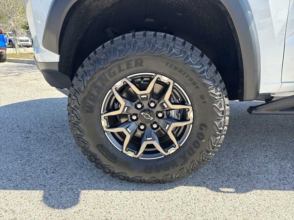 new 2025 Chevrolet Colorado car, priced at $48,395