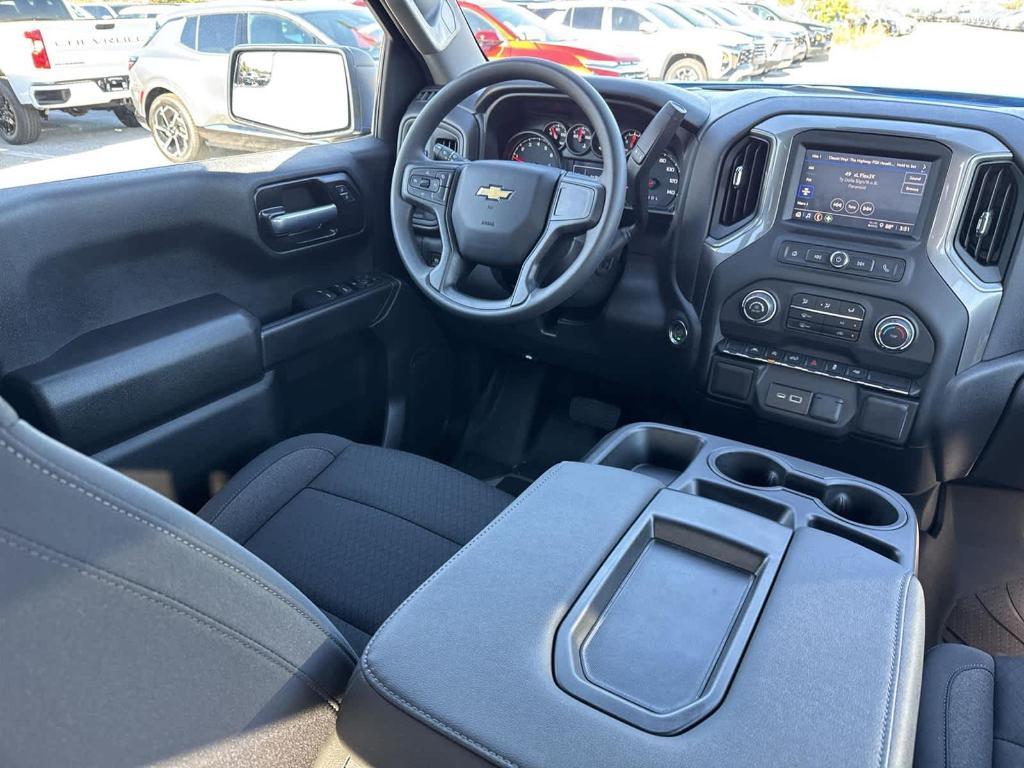 new 2025 Chevrolet Silverado 1500 car, priced at $36,915