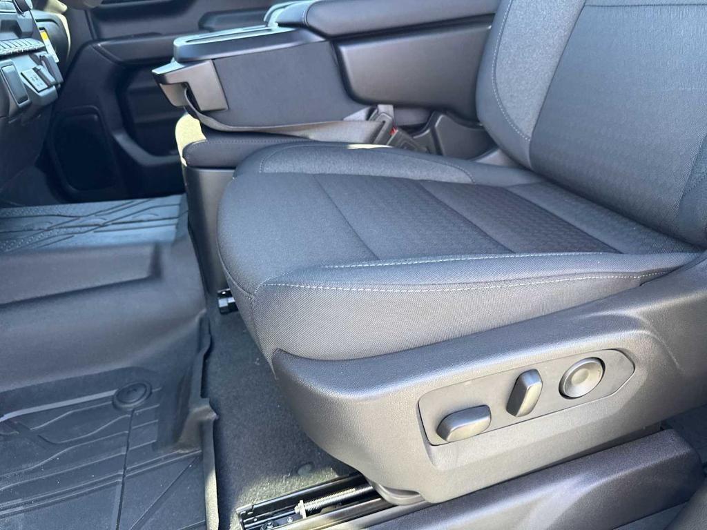 new 2025 Chevrolet Silverado 1500 car, priced at $36,915