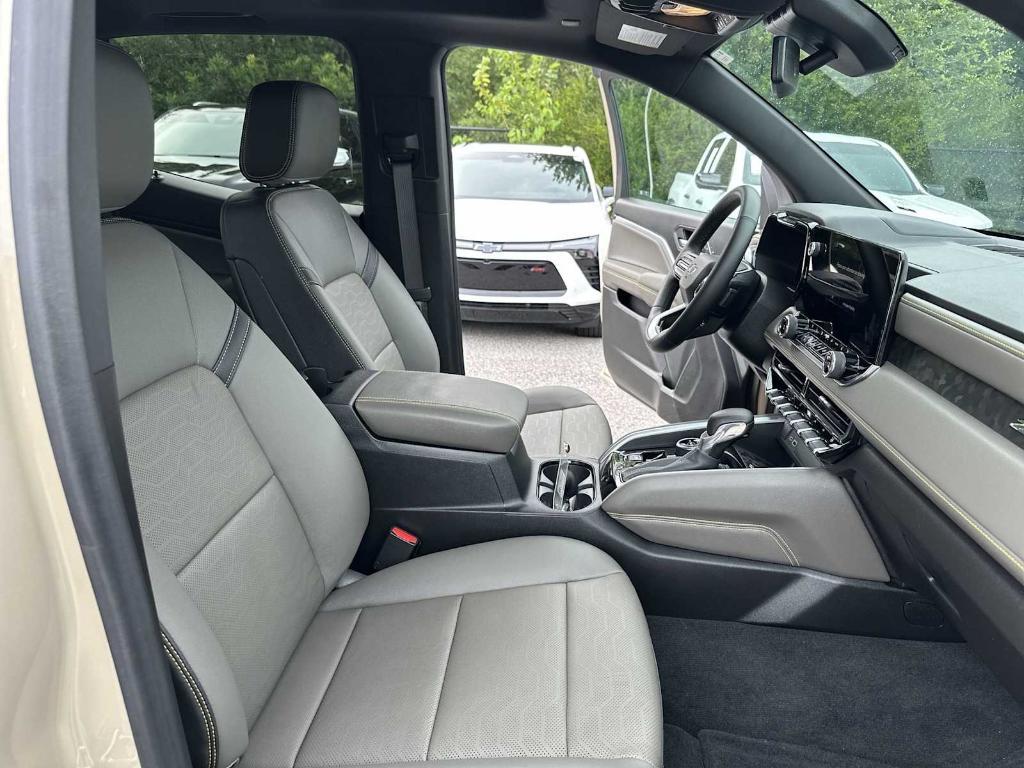 used 2024 Chevrolet Colorado car, priced at $44,997