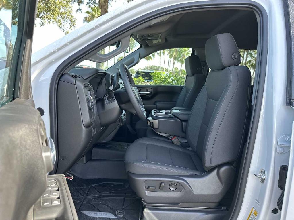new 2025 Chevrolet Silverado 1500 car, priced at $38,755