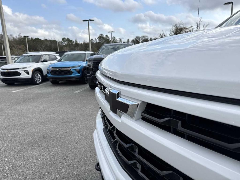 new 2025 Chevrolet Silverado 1500 car, priced at $53,255