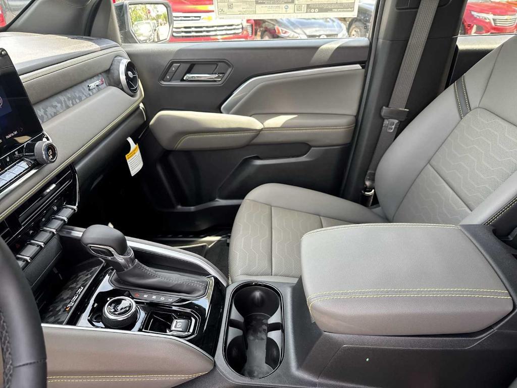 new 2025 Chevrolet Colorado car, priced at $47,895
