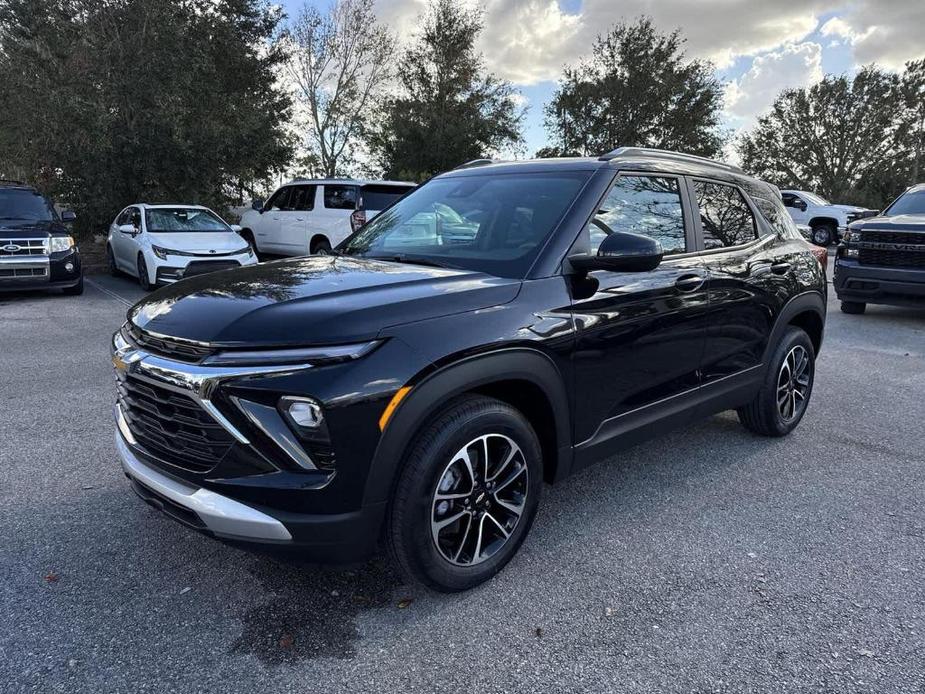 new 2025 Chevrolet TrailBlazer car, priced at $26,080