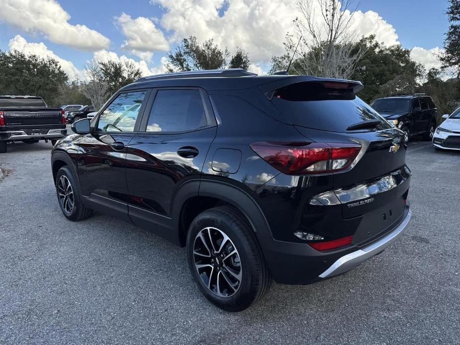 new 2025 Chevrolet TrailBlazer car, priced at $26,080