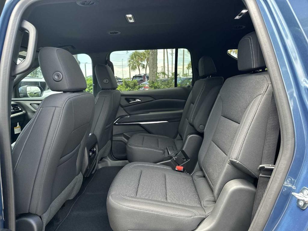 new 2025 Chevrolet Traverse car, priced at $37,965
