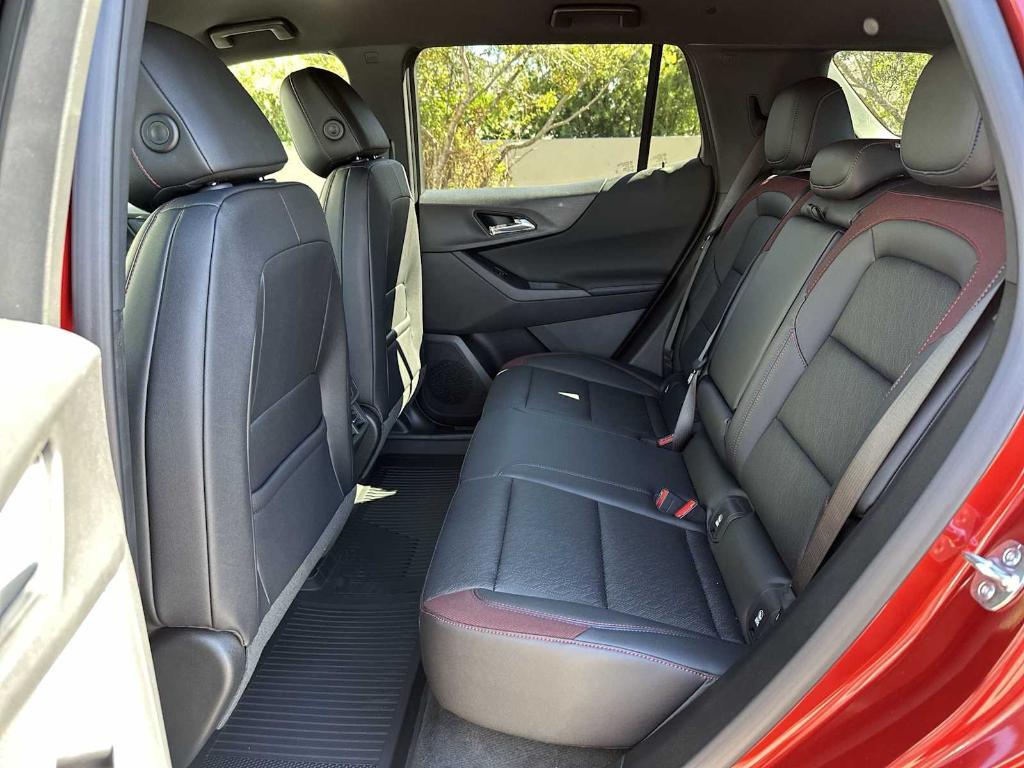 new 2026 Chevrolet Equinox car, priced at $31,080