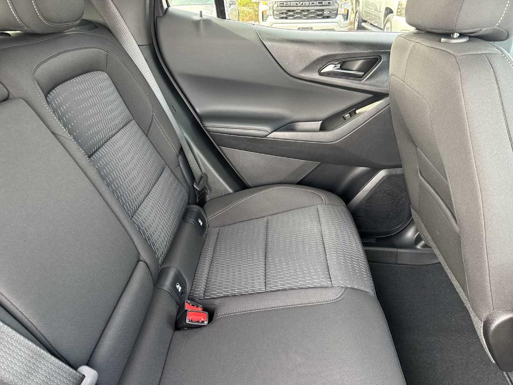 new 2025 Chevrolet Equinox car, priced at $26,995