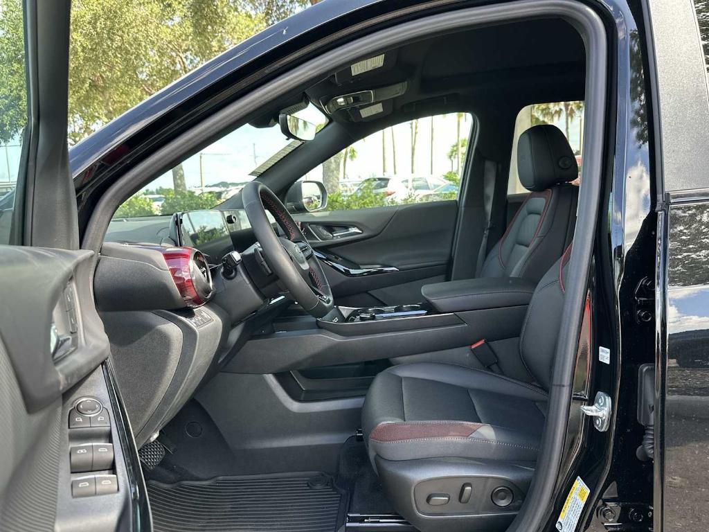 new 2026 Chevrolet Equinox car, priced at $33,510