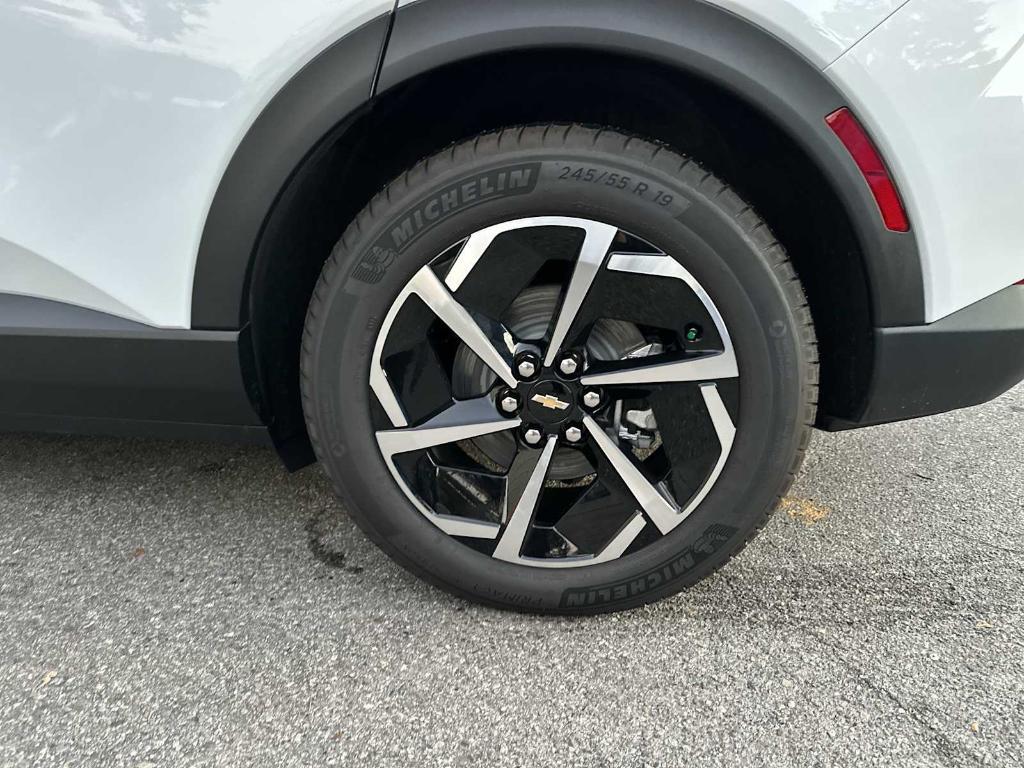 new 2026 Chevrolet Equinox EV car, priced at $29,065