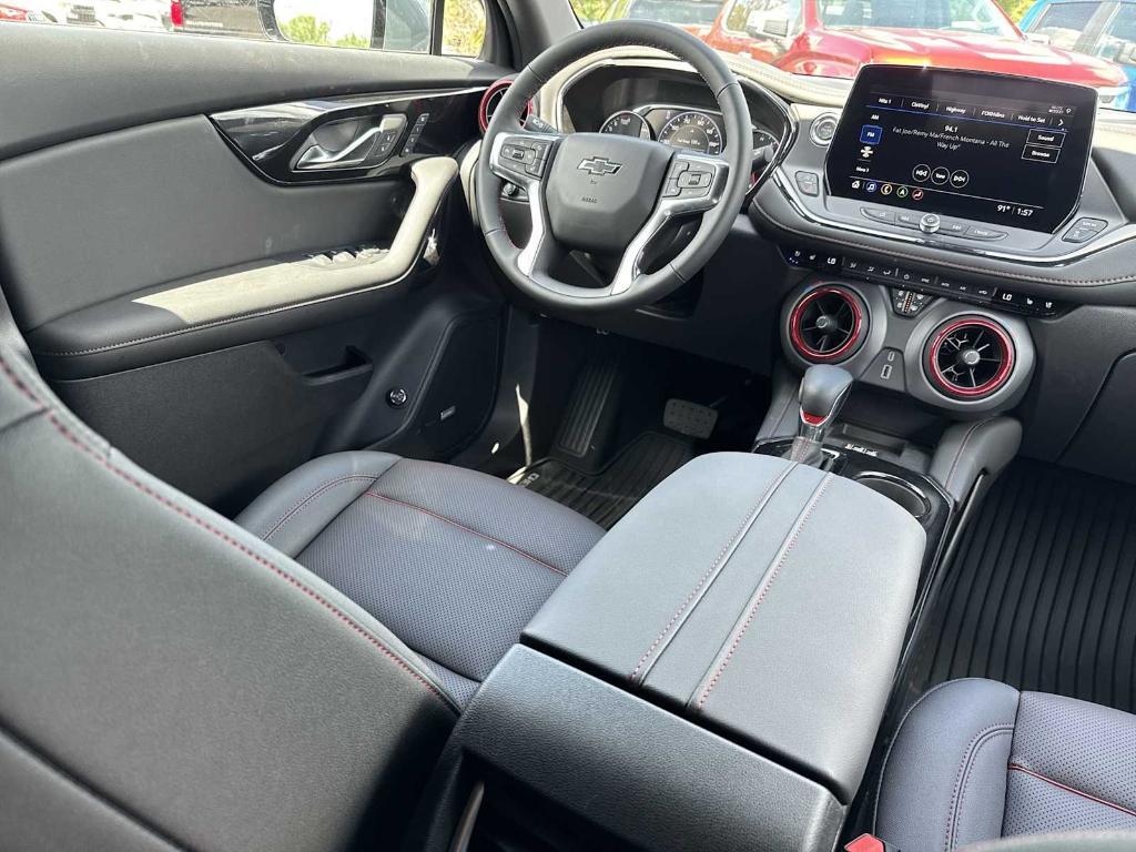 new 2025 Chevrolet Blazer car, priced at $38,095