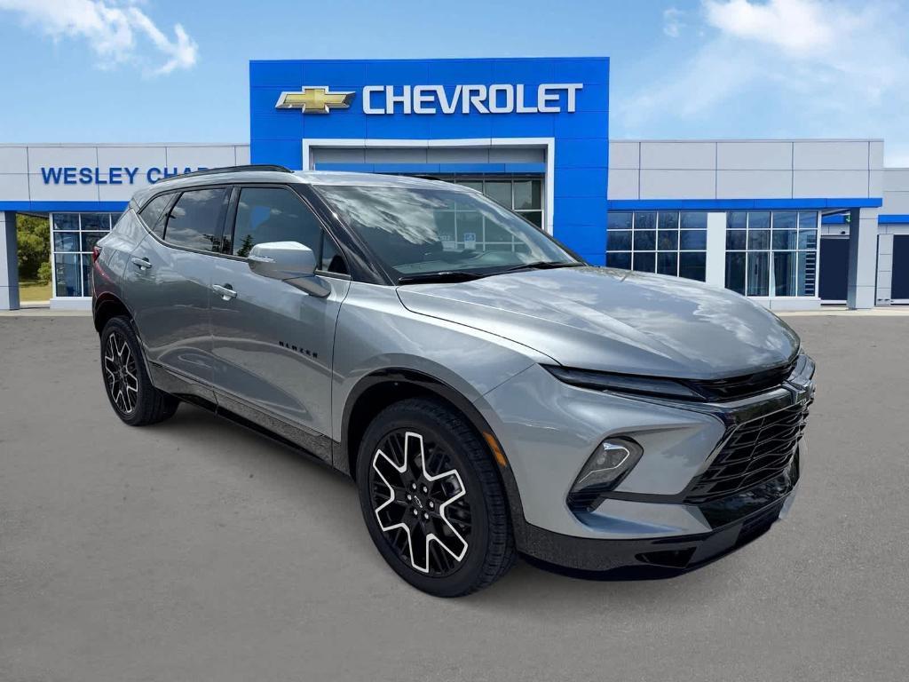 new 2025 Chevrolet Blazer car, priced at $38,095