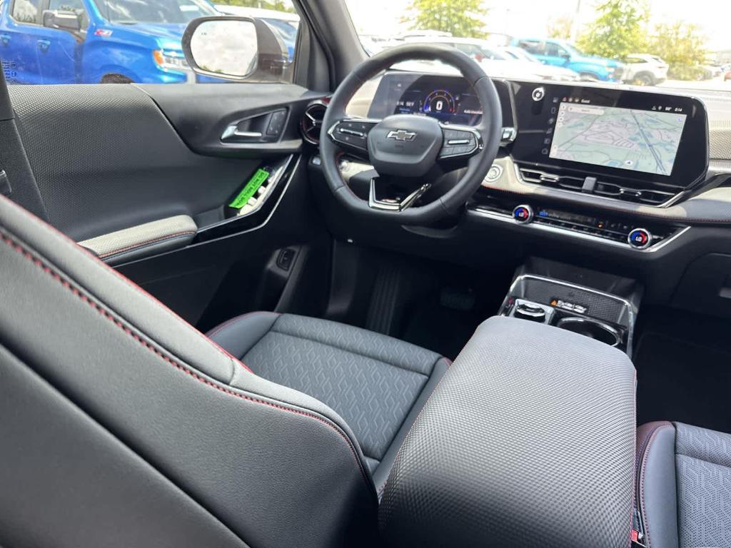 new 2026 Chevrolet Equinox car, priced at $33,285