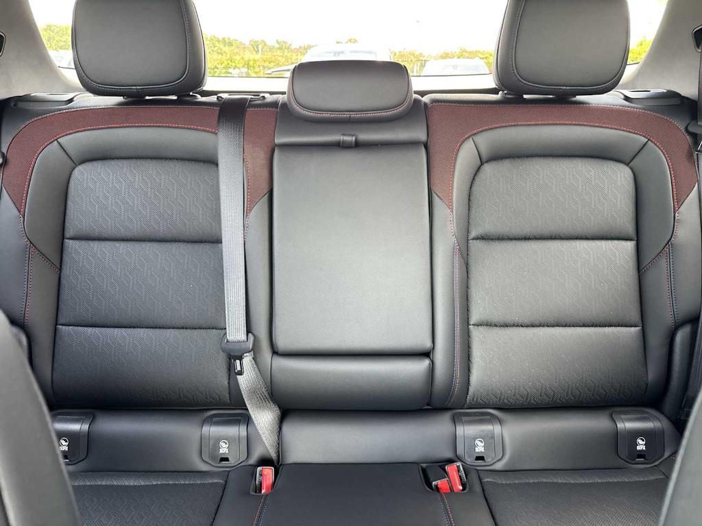 new 2026 Chevrolet Equinox car, priced at $33,285
