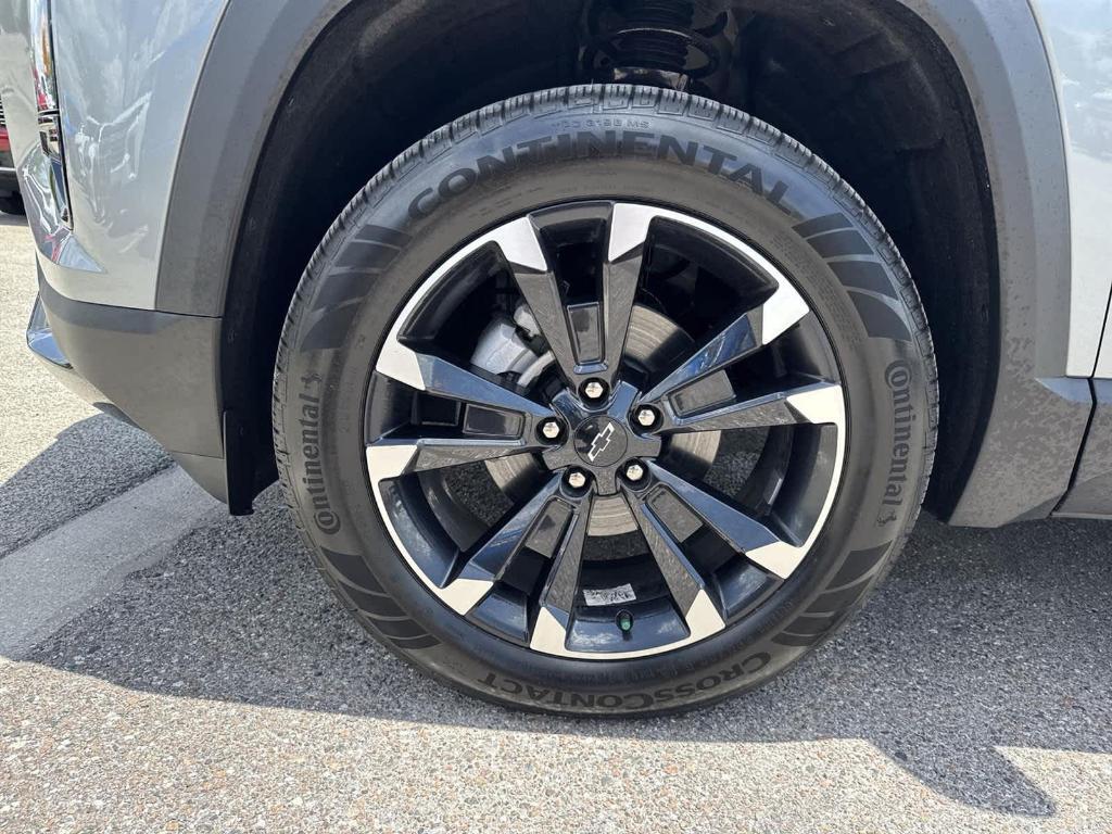 new 2026 Chevrolet Equinox car, priced at $33,285
