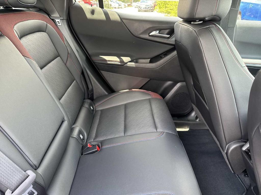 new 2026 Chevrolet Equinox car, priced at $33,285