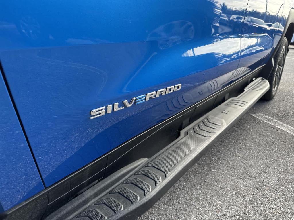 new 2025 Chevrolet Silverado EV car, priced at $79,640