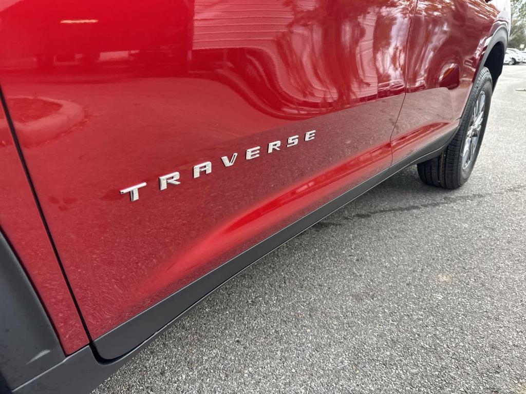 new 2025 Chevrolet Traverse car, priced at $42,490