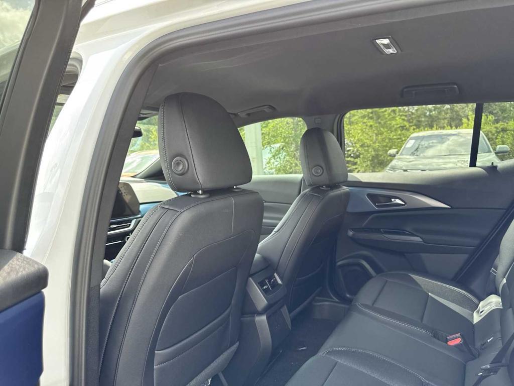 new 2025 Chevrolet Equinox EV car, priced at $34,440