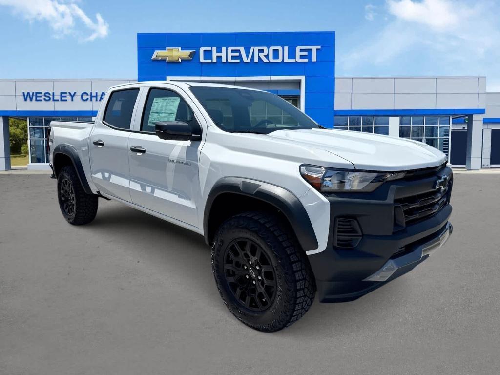 new 2025 Chevrolet Colorado car, priced at $39,440