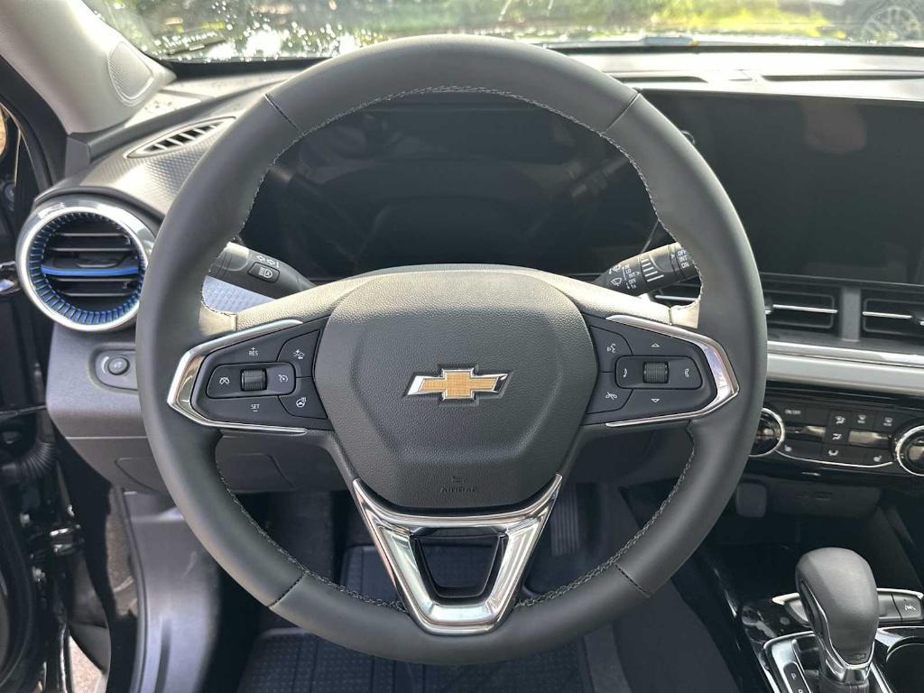 new 2025 Chevrolet Trax car, priced at $21,820