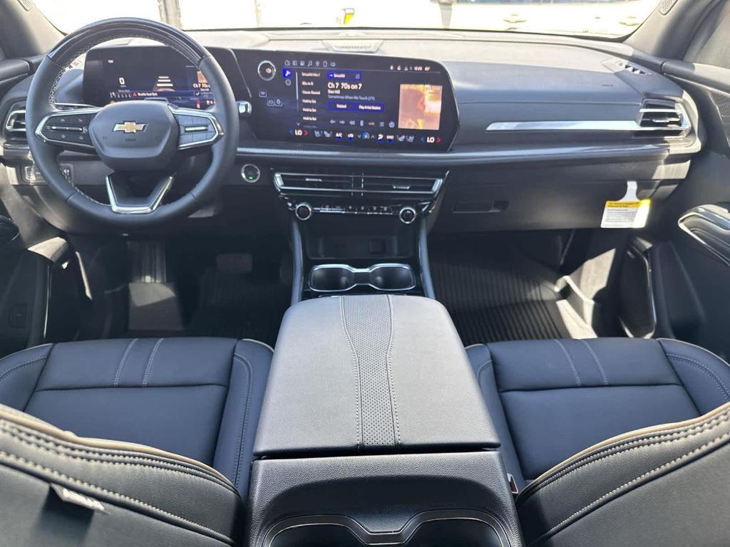 new 2025 Chevrolet Traverse car, priced at $54,040