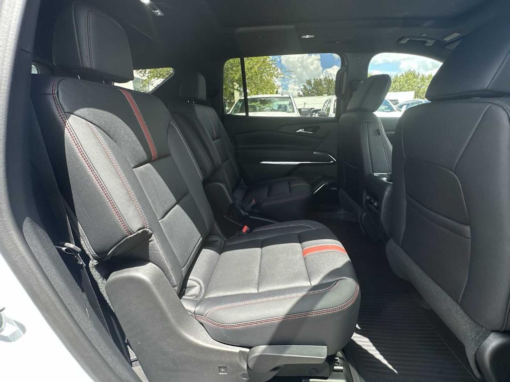 new 2026 Chevrolet Traverse car, priced at $57,715