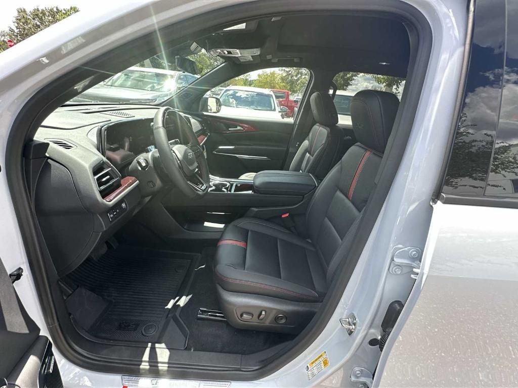 new 2026 Chevrolet Traverse car, priced at $57,715