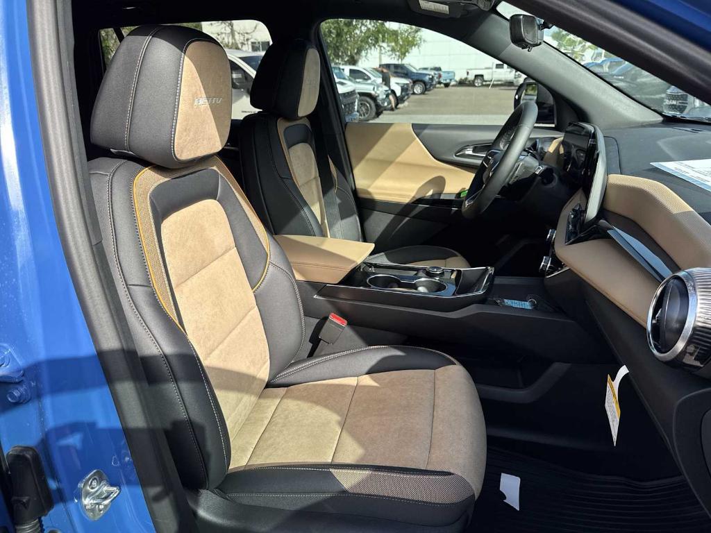 new 2026 Chevrolet Equinox car, priced at $34,010