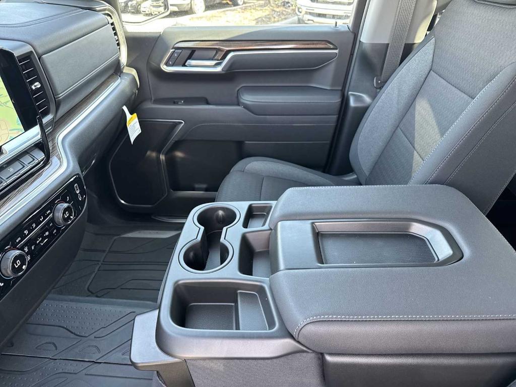 new 2025 Chevrolet Silverado 1500 car, priced at $43,705