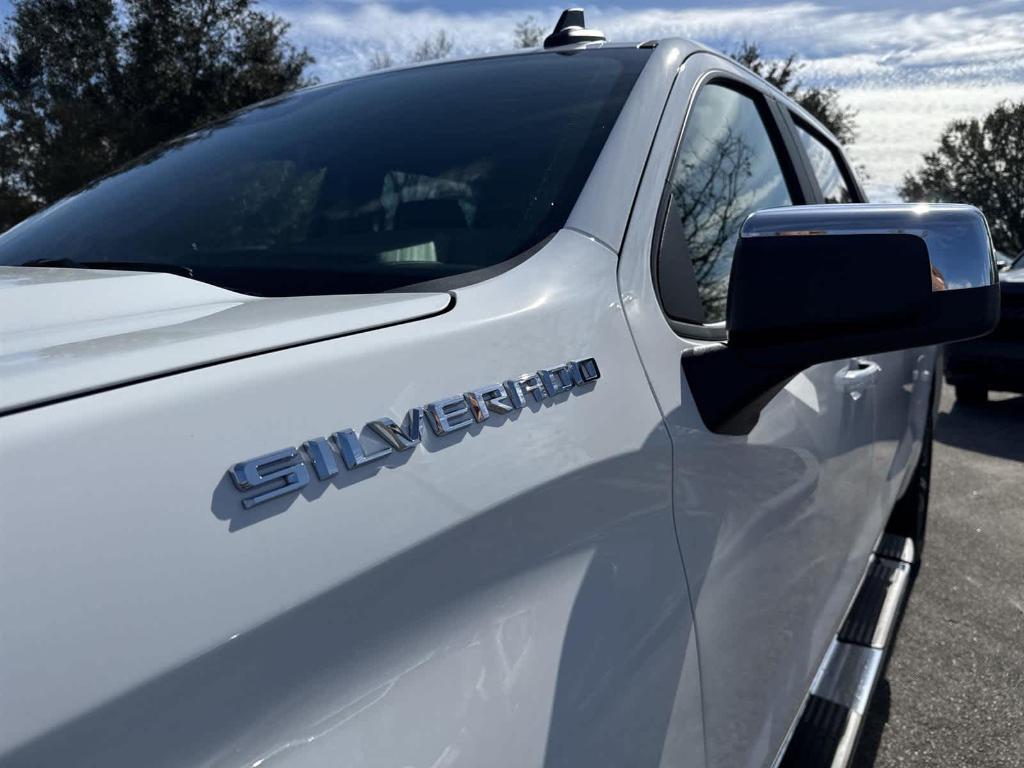 new 2025 Chevrolet Silverado 1500 car, priced at $44,705